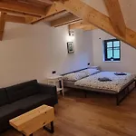 Vapenka V Prirodnim Parku Adrspassko-teplicke Skaly, Kapacita 10 Osob Apartman *